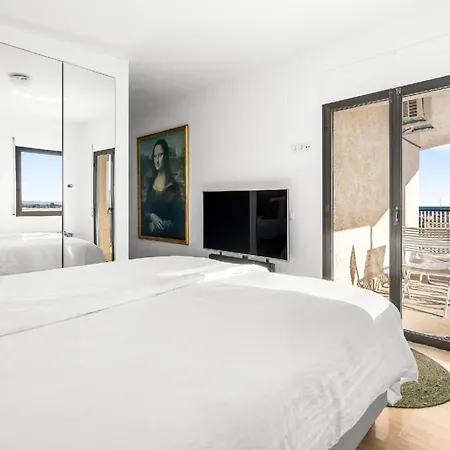 Apartment Fuer 6 Personen Ca 120 Qm In Empuriabrava, Costa Brava Golf De Roses Empuriabrava